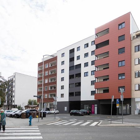 Design 2Bdr Apartment With Balcony- Free Parking زغرب المظهر الخارجي الصورة